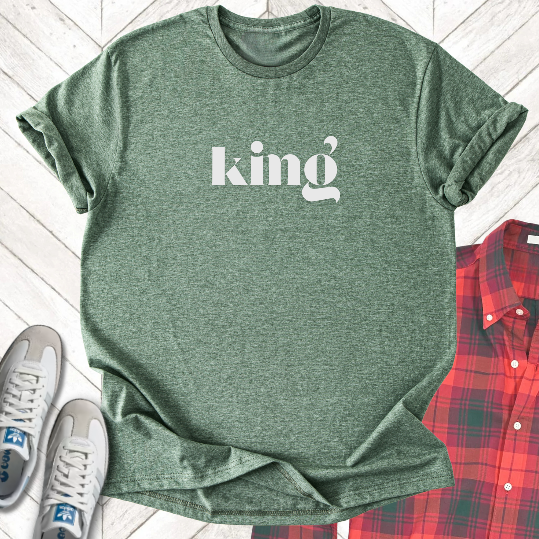 King - Unisex - On Dark and Light Colored Tee👕