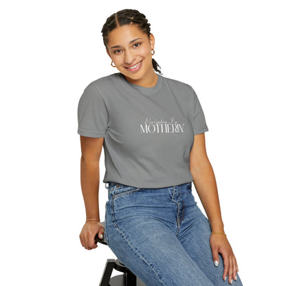 Everyday I'm Motherin' - Unisex Fit - Dark & Light Tees 👕